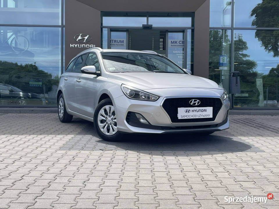 Hyundai i30 14 MPI 100 Classic Salon Polska łódzkie Piotrków Trybunalski