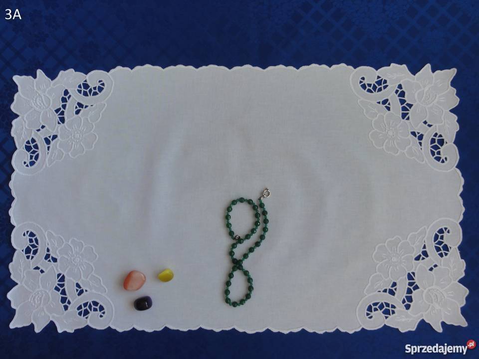 Serwetki bieżniki wyszywane ręcznie haftem Lublin