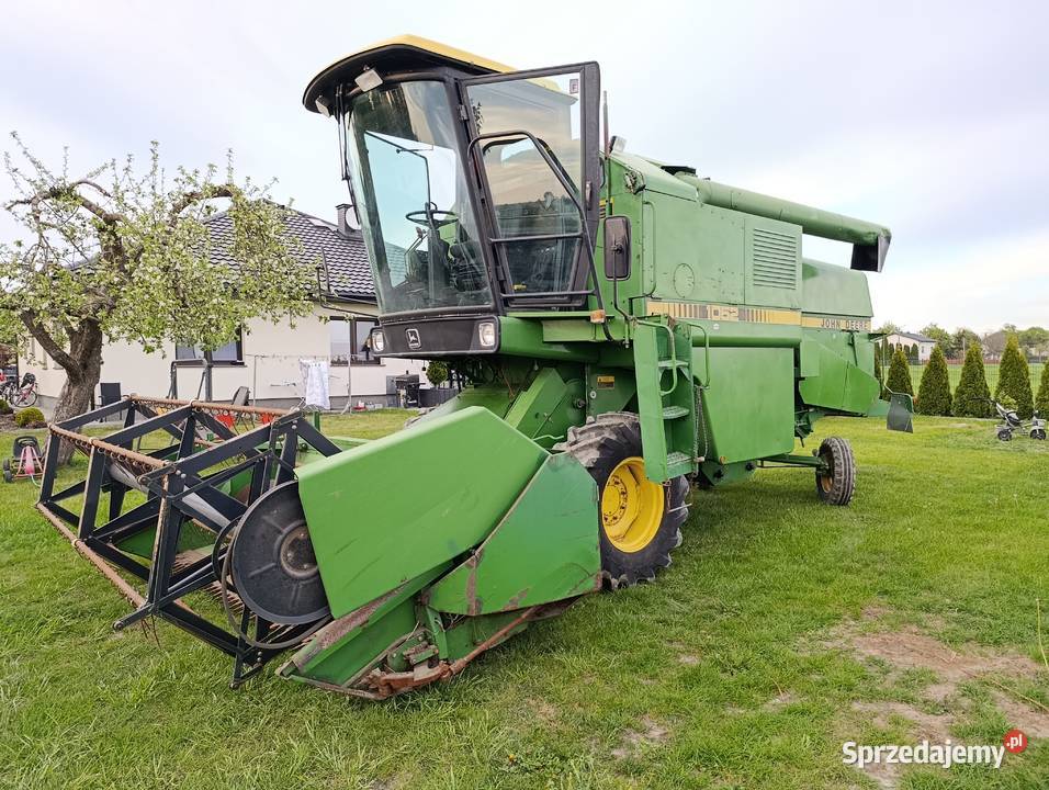 Kombajn zbożowy John Deere 1052 1166 John Deere Rawica Nowa