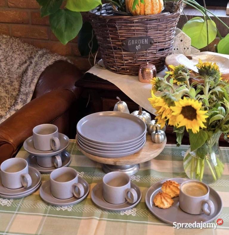 99 Talerze z kubkami 18 elementów szare Dom i Ogród Zabrze