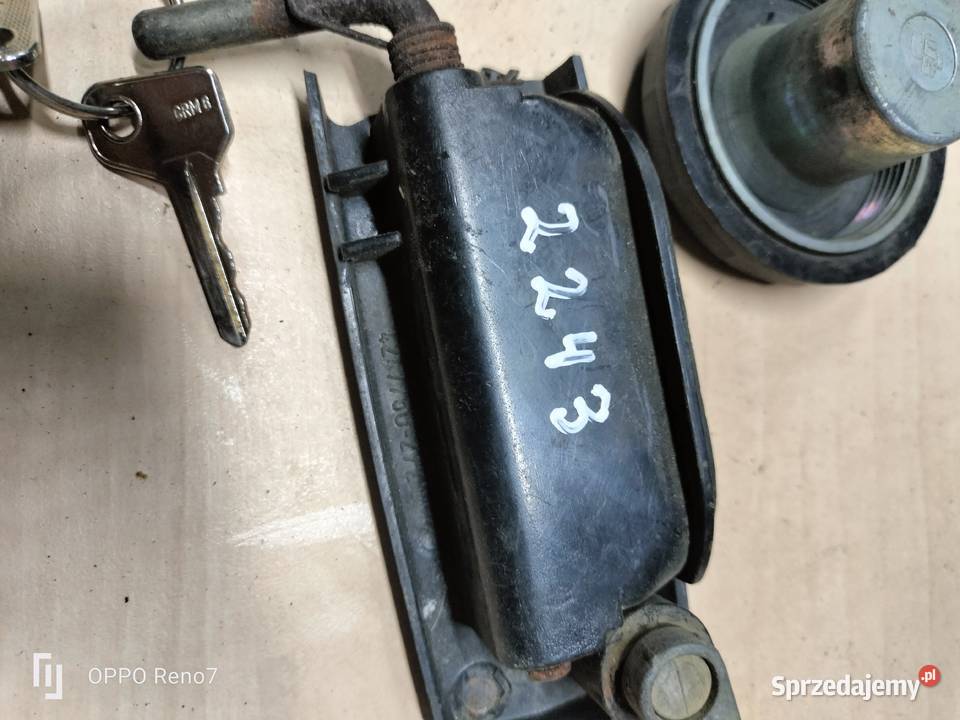 Zamek klapy wlew paliwa klamka Fiat 126p osobowe Łubno