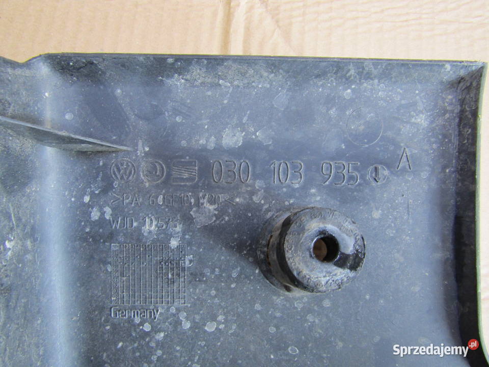 OSŁONA GÓRNA SILNIKA VW 10 030103935 łódzkie Mysłaków