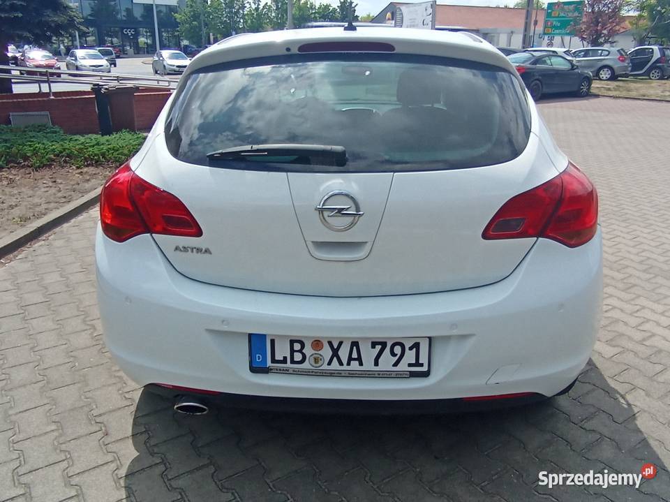 Opel astra J 14T 120 bogata wersja serwisowane elektryczne lusterka Opel sprzedam