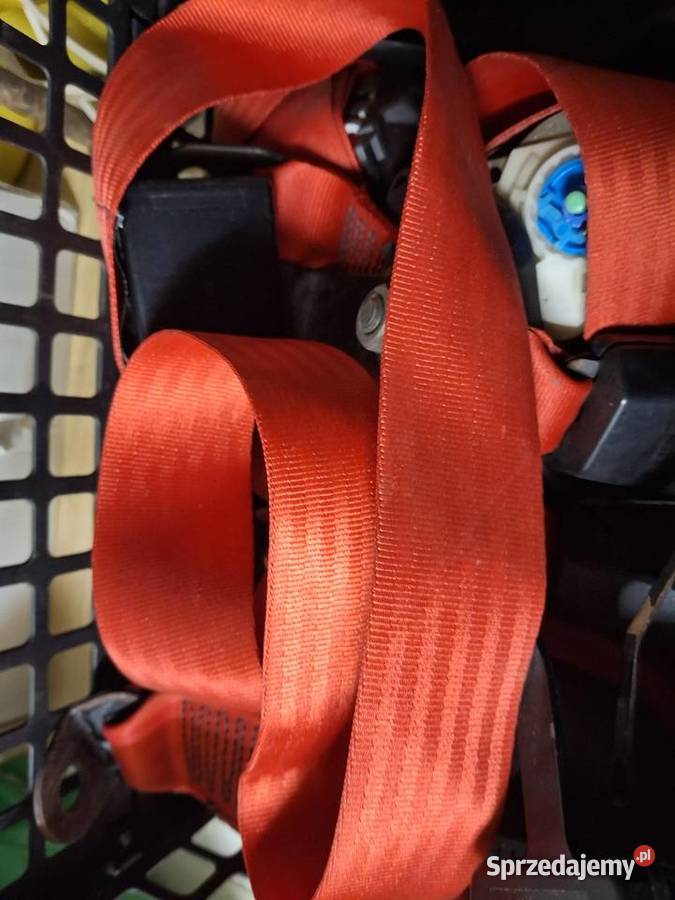 Polonez Fiat 126 p pasy czerwone Żory