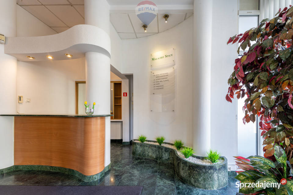 LOKAL UŻYTKOWY STACJI METRA PŁOCKA od ulicy Warszawa sprzedam