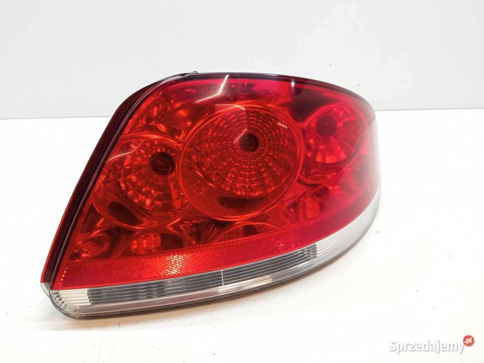 LAMPA TYŁ PRAWA 5D SEDAN Fiat Linea I 2007