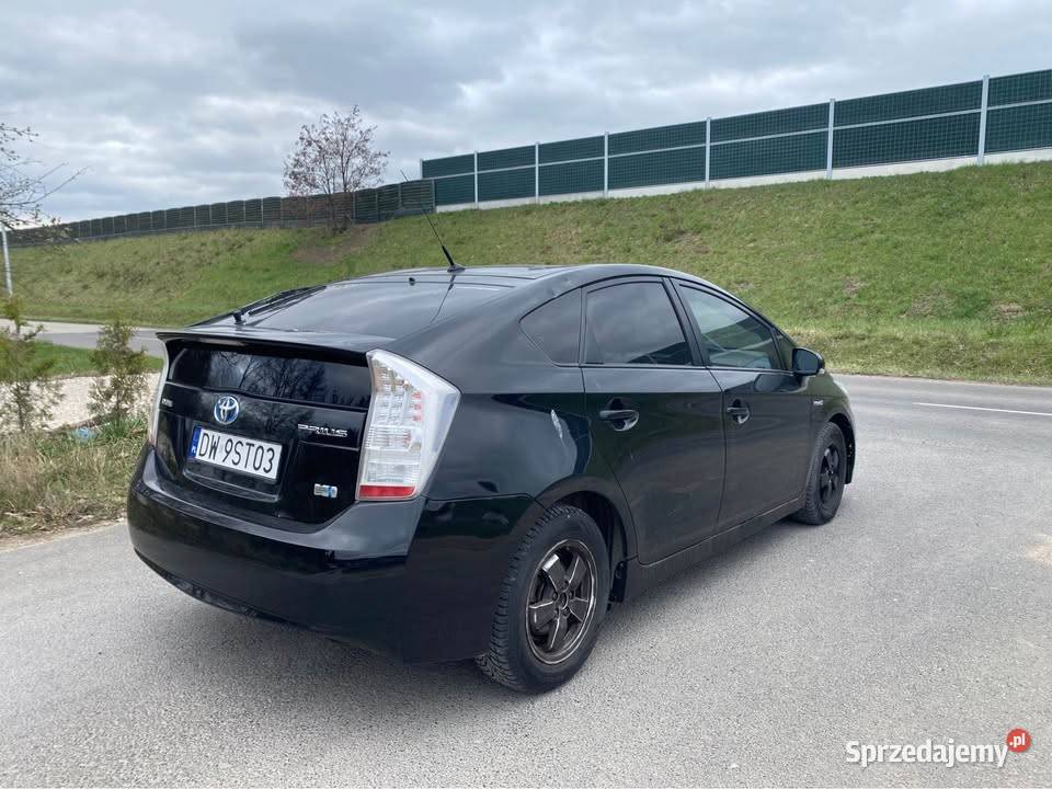Toyota Prius 30