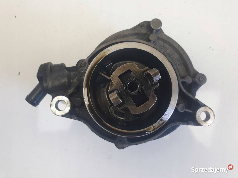BMW E87 20 D POMPA WAKUM VACUM Rudka