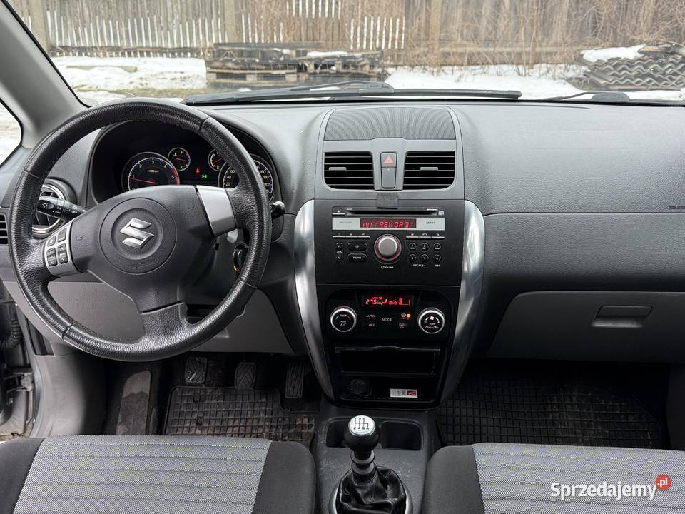Suzuki SX4 20 DDiS napęd 4x4 135 2010r nieuszkodzony SX4 Suchedniów