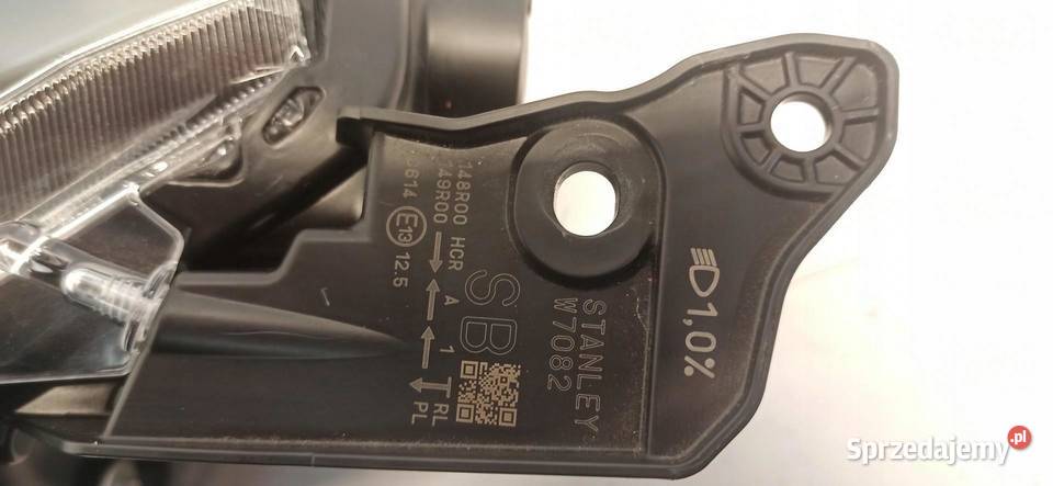 SUZUKI SWIFT VII MK9 LAMPA PRAWY PRZÓD UK ANGLIK osobowe