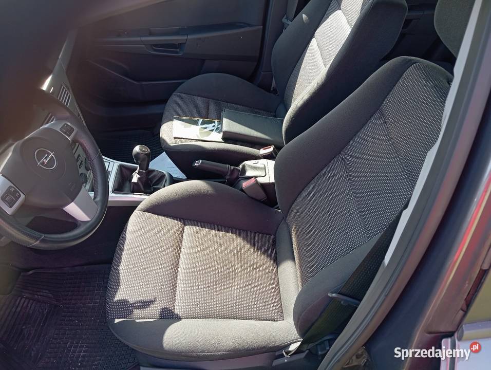 Opel Astra 18 140 Sport bezwypadkowy książka klimatyzacja Astra Stargard