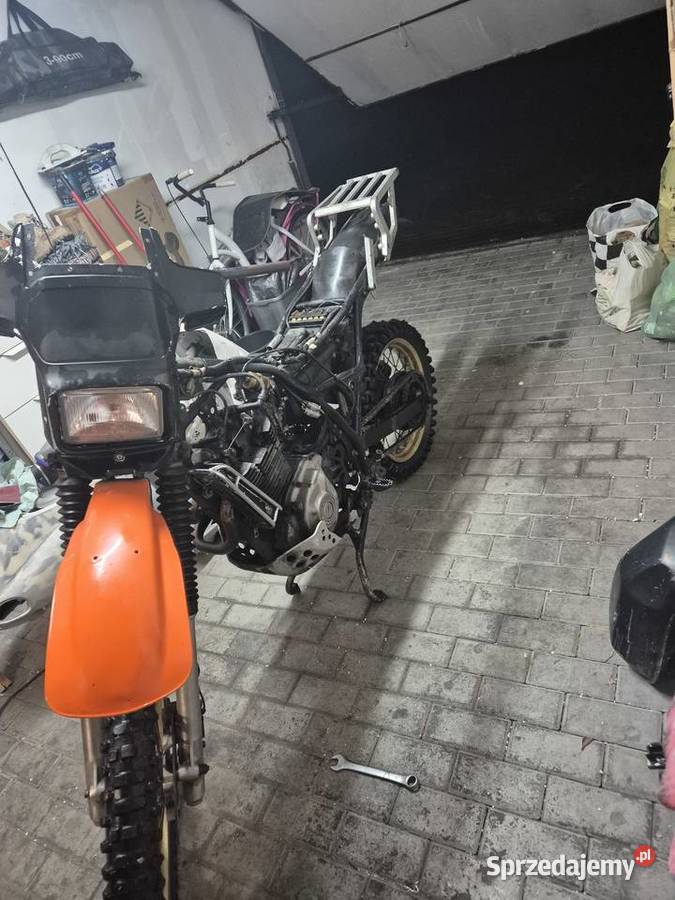 Suzuki dr 600 uszkodzony Gniezno