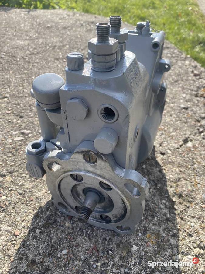 Pompa wtryskowa paliwa Ursus c328 c330 Kraśnik