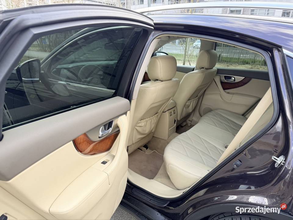 Infiniti FX30DS Full