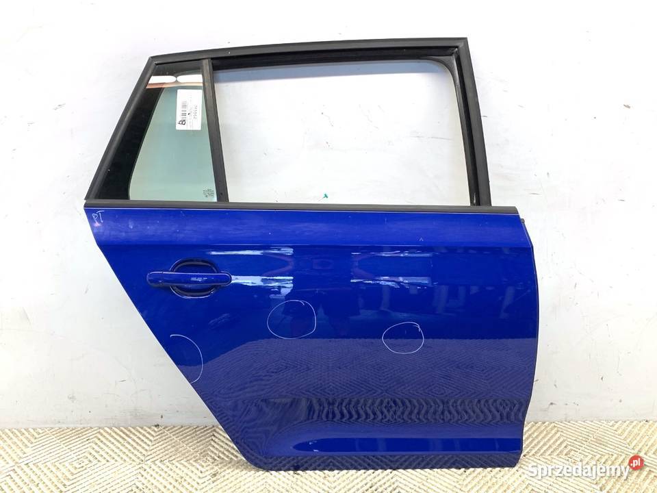 DRZWI PRAWY TYŁ SKODA RAPID Hatchback NIEBIESKI