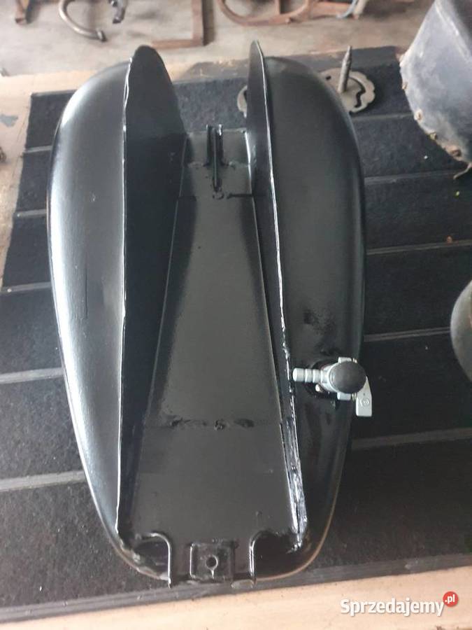 Zbiornik WSK B1 ładny