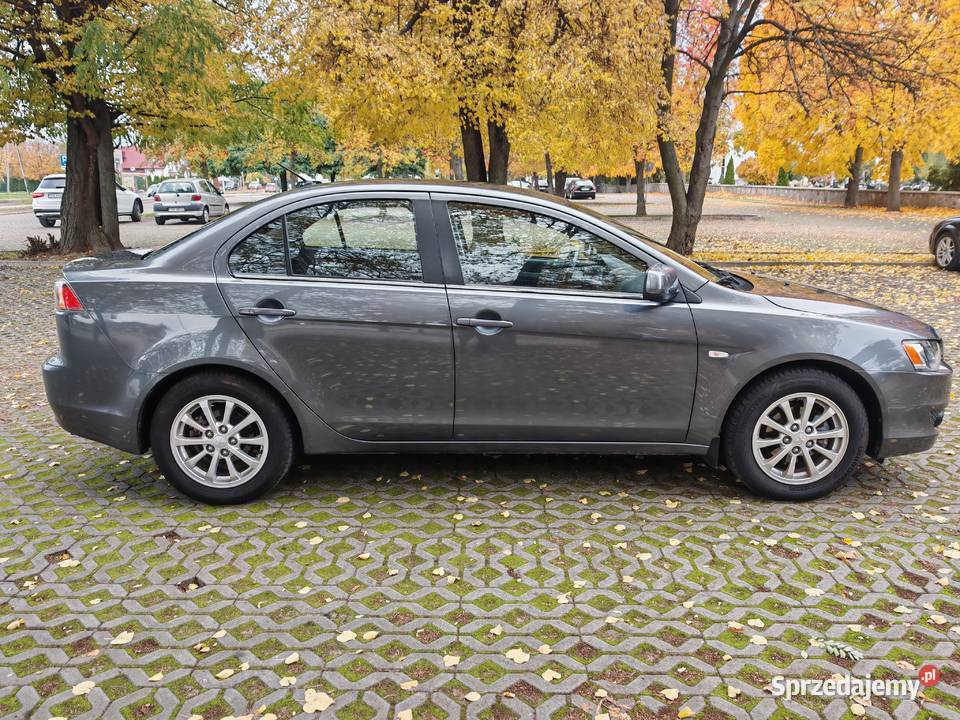 Mitsubishi Lancer IX sedan 16 benzyna MIVEC gniazdo USB Motoryzacja Ostrowiec Świętokrzyski
