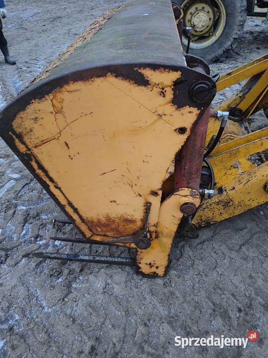 Wycinak do kiszonki szczękowy na tur mocowanie sprzedam