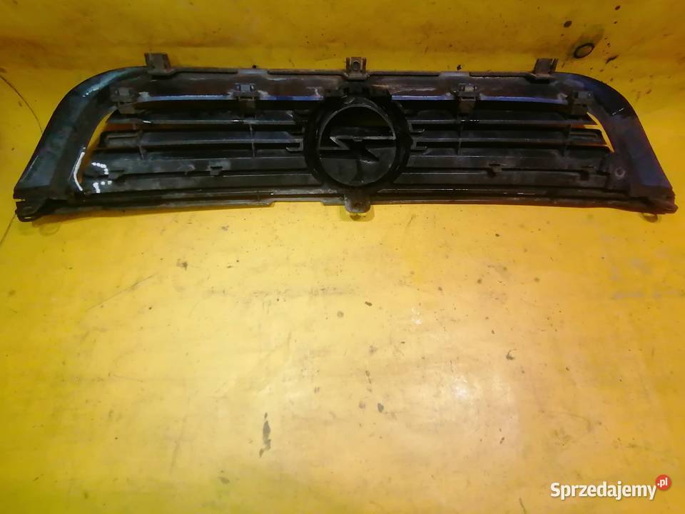 grillatrapa 90505722 Opel Vectra B r9599 Atrapy łódzkie Piotrków Trybunalski sprzedam