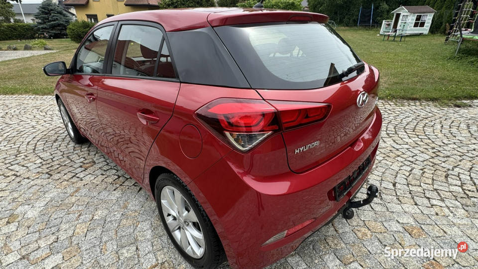 Hyundai i20 125 Benzyna 85 z Niemiec Nowe opony Strzegom
