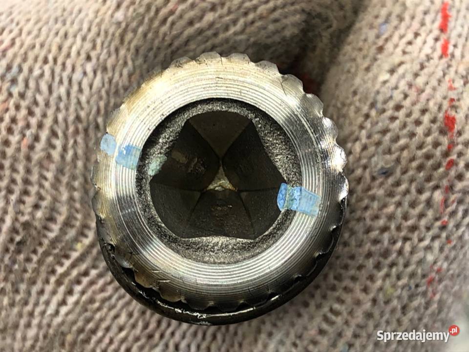 PÓŁOŚ LEWY PRZÓD DACIA SANDERO II 12 73 PRZEGUB Układ napędowy