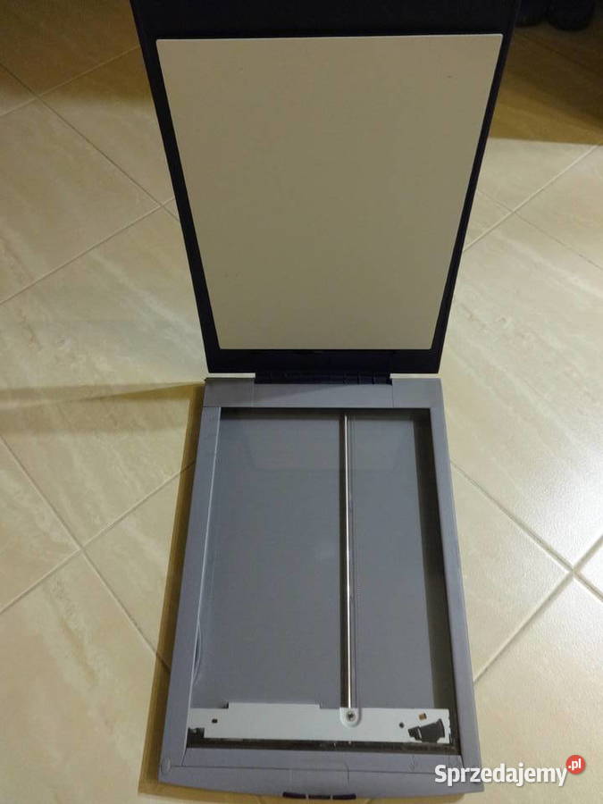 Skaner płaski CANON CANOSCAN N670U USB Tomaszów Mazowiecki