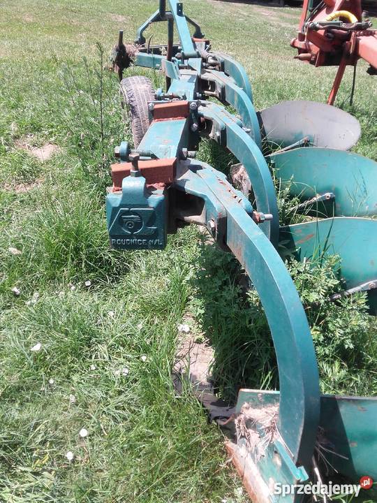 PŁUG ZAGONOWY 4 SKIBOWY PHX Marszewo