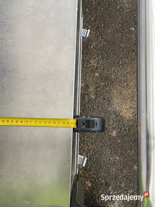 Trójpoziomowy stół ze stali nierdzewnej na sprzedam