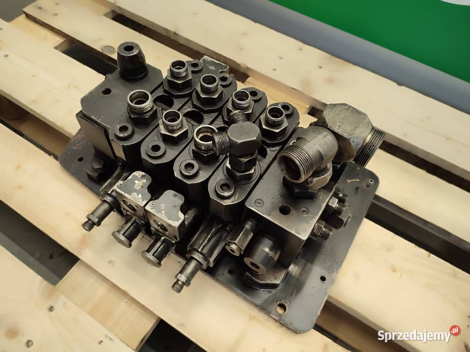 Rozdzielacz hydrauliczny 08105220 Manitou MLT Wilkowo