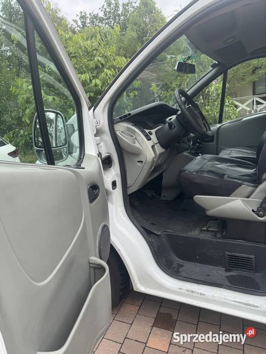 VIVARO A 2008r 20 benzyna z gazem Vivaro łódzkie