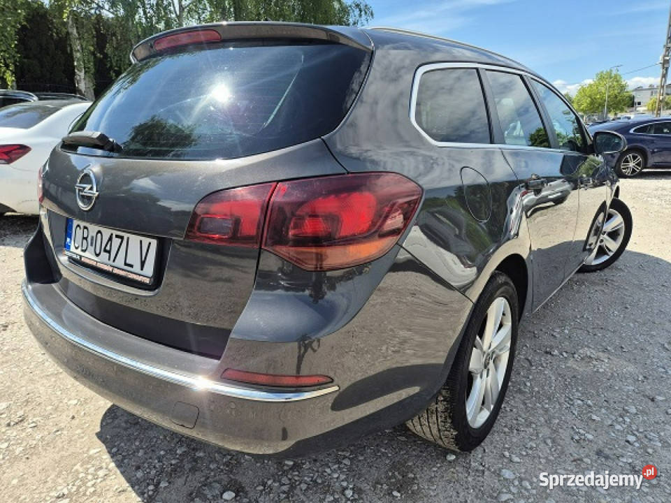 Opel Astra Salon Full wersja 180 Model 2014 J nieuszkodzony Bydgoszcz