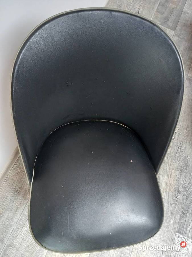 Stare krzesło patyczak muszelka THONET prl Rawicz