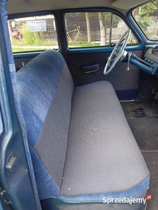 Plymouth Savoy Złojec