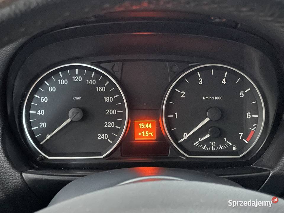 BMW Seria 1 100 bezwypadkowy stan nowy rozrząd w przyciemniane szyby Kraków