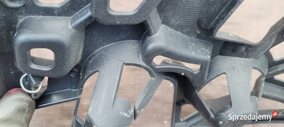 RENAULT MEGANE IV HB ŚLIZG ZDERZAKA TYŁ LEWY Ruda Śląska sprzedam