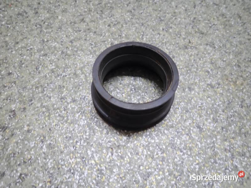 KRÓCIEC AIRBOXA FILTRA POWIETRZA GAŹNIKA SUZUKI
