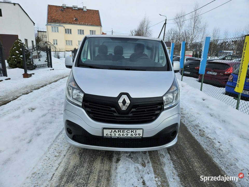 Renault Trafic Opłacony Zadbany z Klimatyzacją 1 srebrny Renault sprzedam