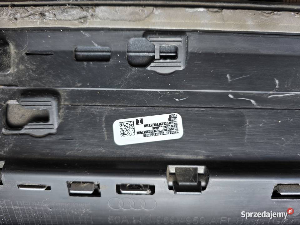 LISTWA DRZWI LEWY PRZÓD AUDI Q5 II 80A