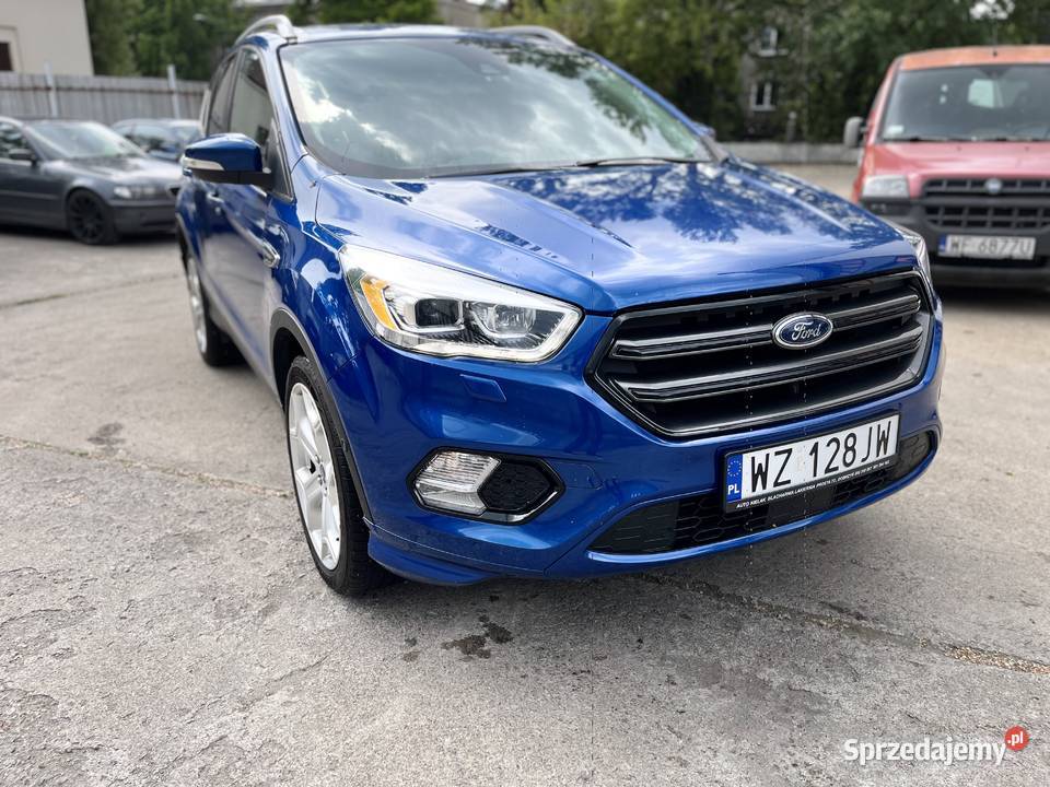 Ford Kuga Escape 20 benzyna 4x4 wersja Titanium