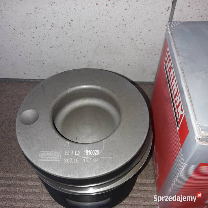 Tłok OM441A Mercedes Yenmak 4711000 Częstochowa sprzedam