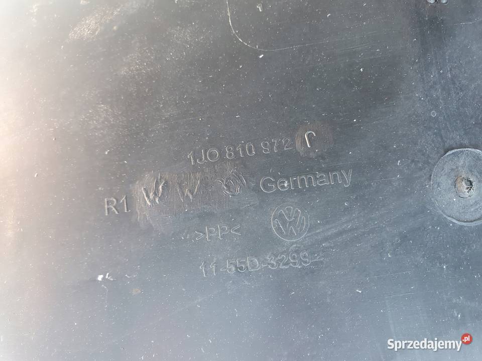 Golf IV PRAWE TYLNE NADKOLE Prawy tył pasażera Nadkola Janów