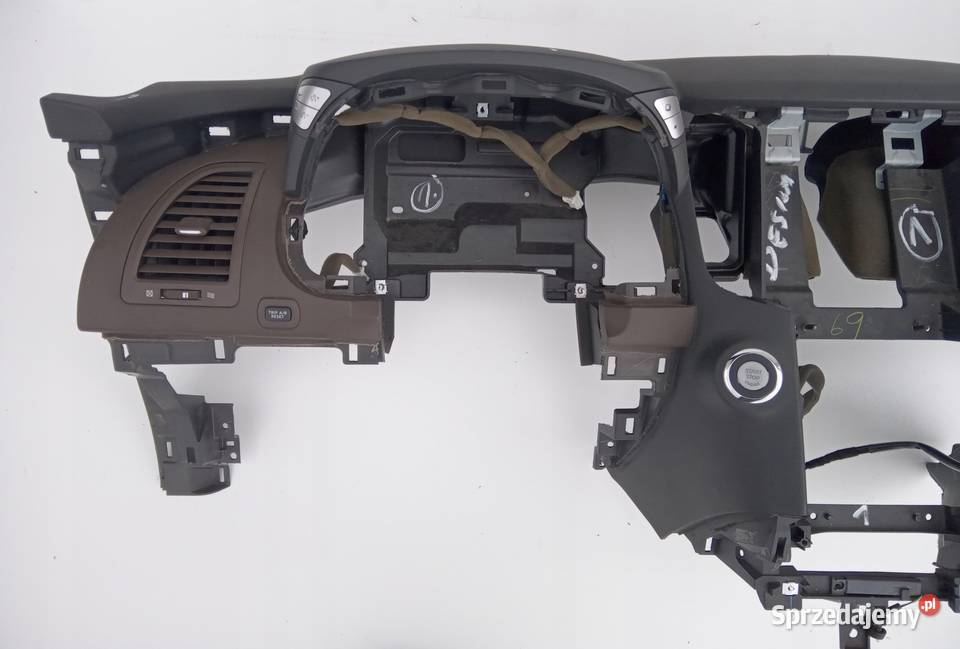 DESKA ROZDZIELCZA BRĄZOWA INFINITI QX70 FX30 Nowy Tomyśl