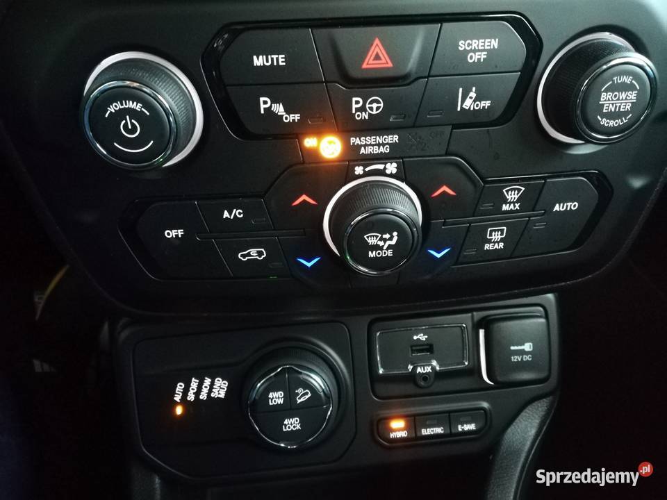 Jeep Renegade Face lifting 13 Turbo PlugIn 4x4 światła LED Kalwaria Zebrzydowska