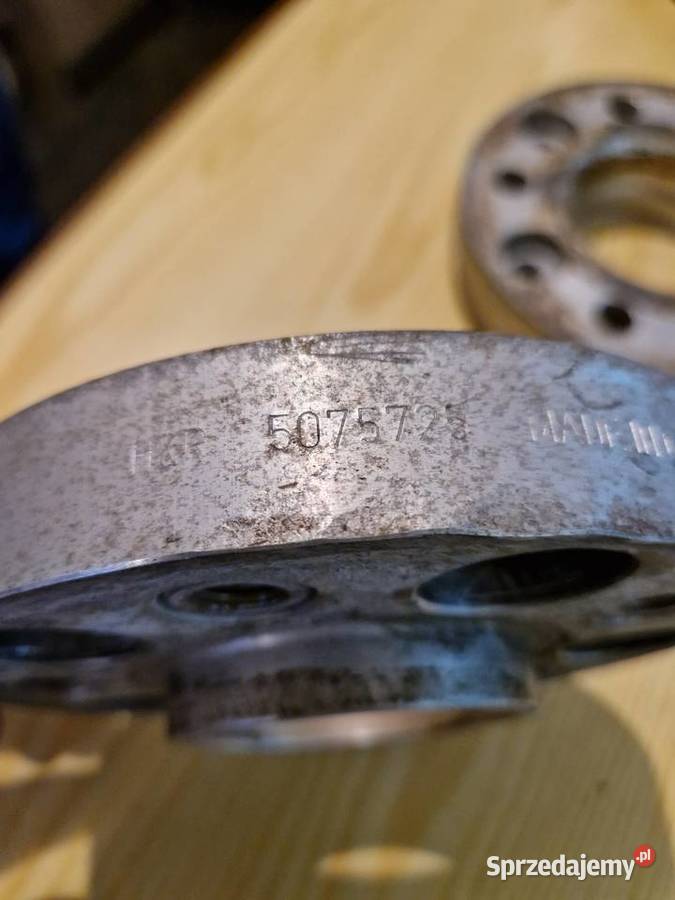 Dystanse poszerzajace HR 2x25mm 5075725 BMW 1 3 osobowe Świnoujście