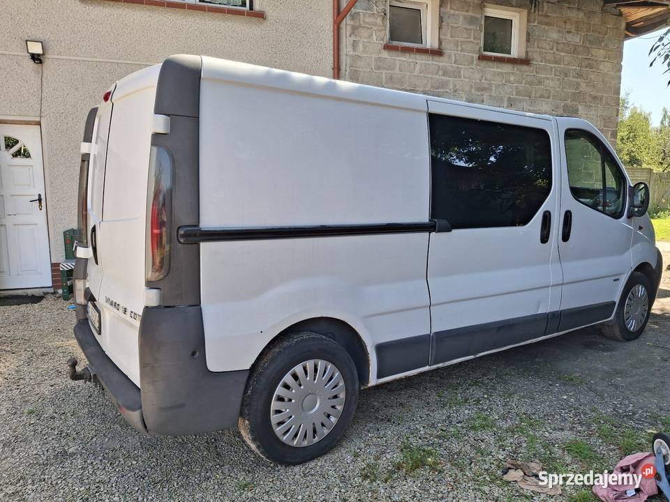 Sprzedam Opel Vivaro benzyna Samochody dostawcze