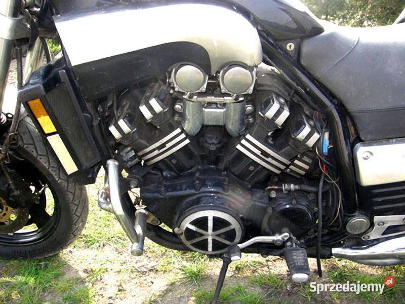 Silnik YAMAHA V 1200 Silniki i osprzęt