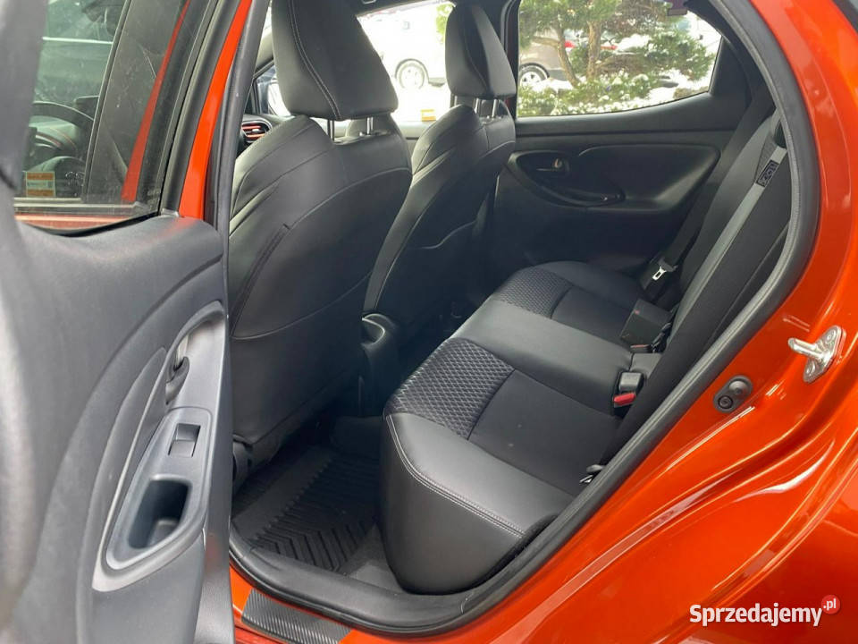 Toyota Yaris NOWY MODEL led podgrz fot GAZ światła przeciwmgielne Żory