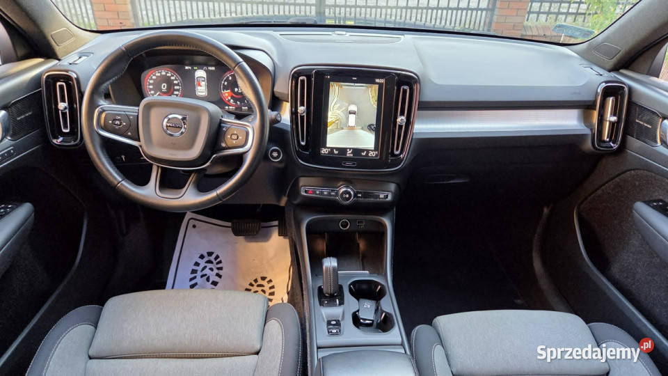 Volvo XC 40 T3 163 Momentum Pro dodatki Salon I możliwa zamiana Aleksandrów Łódzki