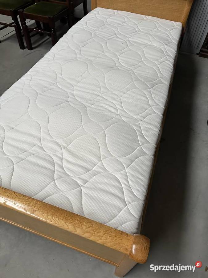 Ładne łóżko 90 ze stelażem unoszonym i materacem Sławoszewek sprzedam