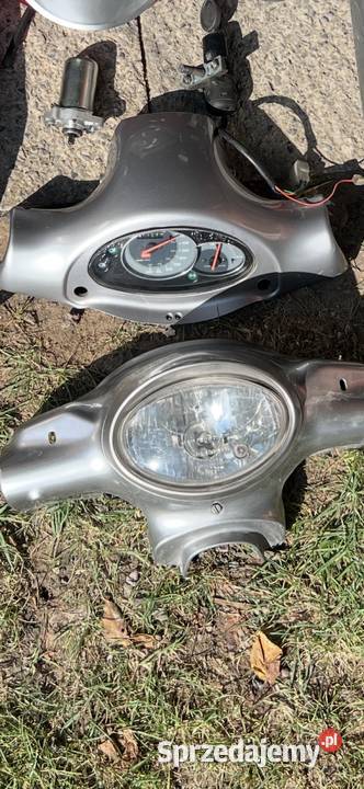 Czasza zadupek siedzenie lampa Aprilia scarabeo Dziurów